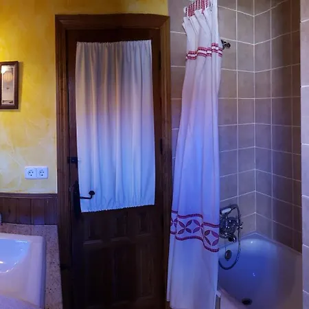 Holiday home Tiomoreno By Naturadrada La Adrada