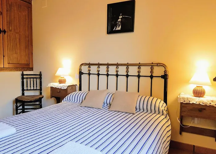 Dom wakacyjny Tiomoreno By Naturadrada La Adrada